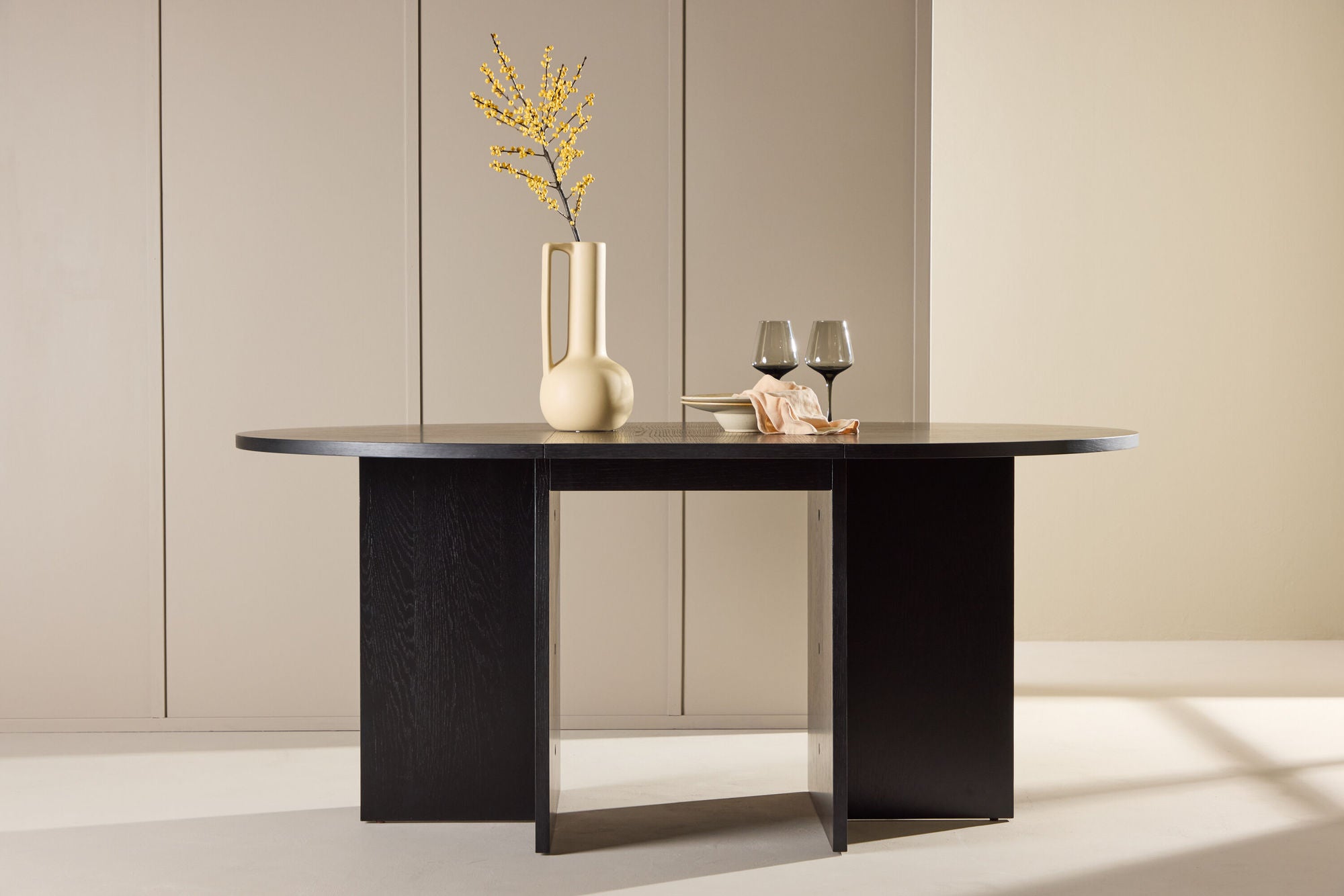 Strada Ronde Eettafel – Zwart Fineer – Ø120 cm